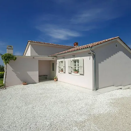 Charming Villa With Swimming Pool In Visnjan Villa Visnjan