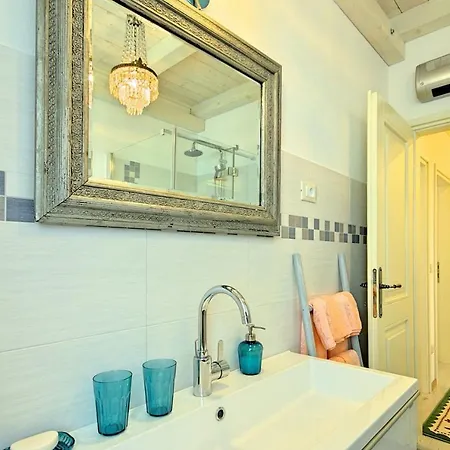 Villa Charming Villa With Swimming Pool In Visnjan Visnjan